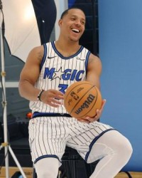 贝恩：听到我被交易到魔术的消息后，我在电话里就笑了出来！