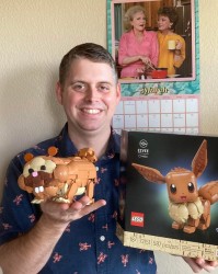 Reddit网友用乐高伊布套装拼出大牙狸_新浪新闻