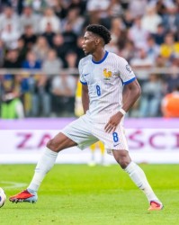 kaiyun-琼阿梅尼攻防统治级表现惊艳赛场，博格巴与坎特组合风采再现